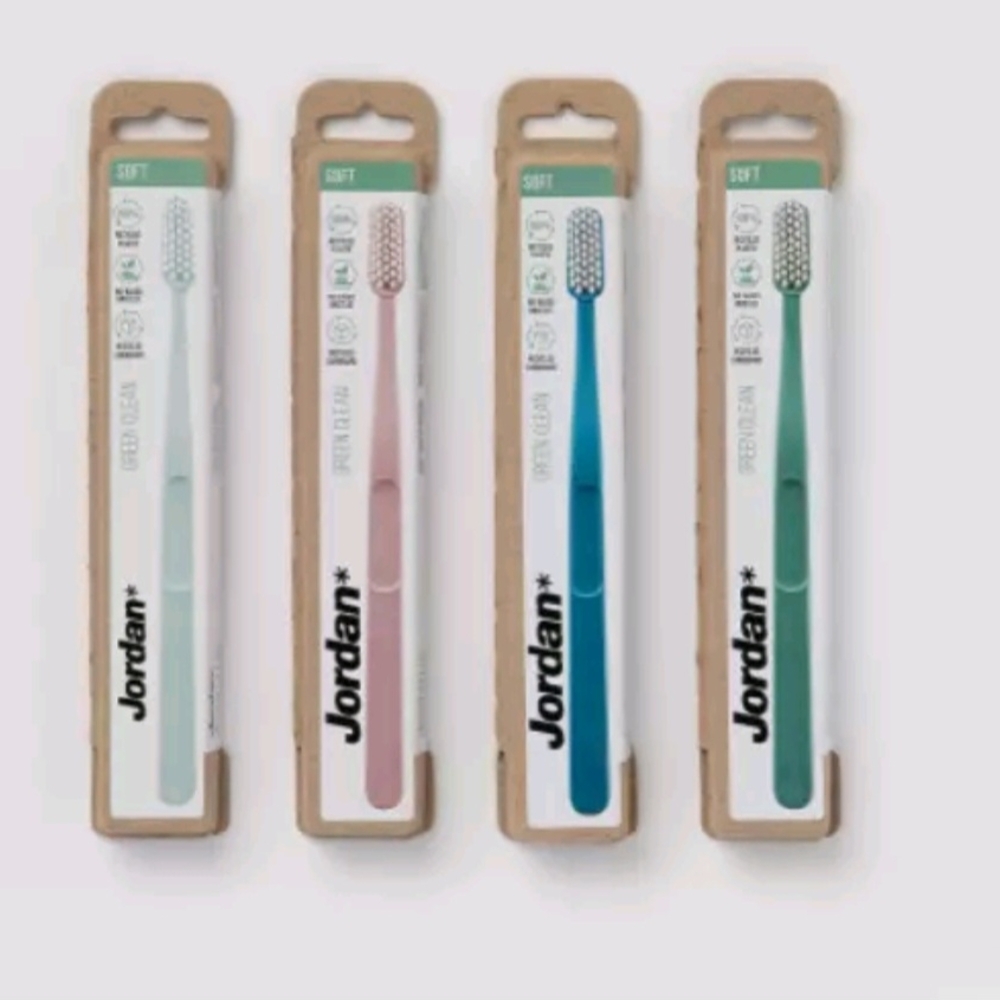 Jordan Soft Toothbrush Set
